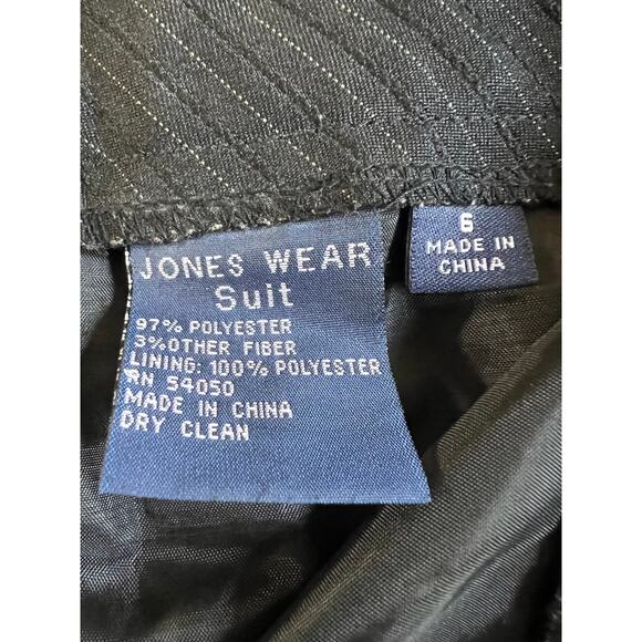 Jones Wear Suit Black Pin Stripe Straight Suit Pants Size 6 - Picture 4 of 5